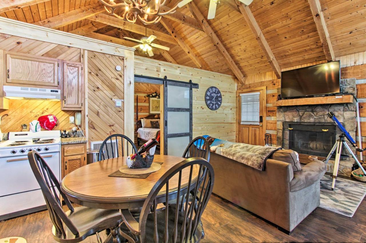 Sevierville Cabin With Private Hot Tub And Fireplace! Luaran gambar