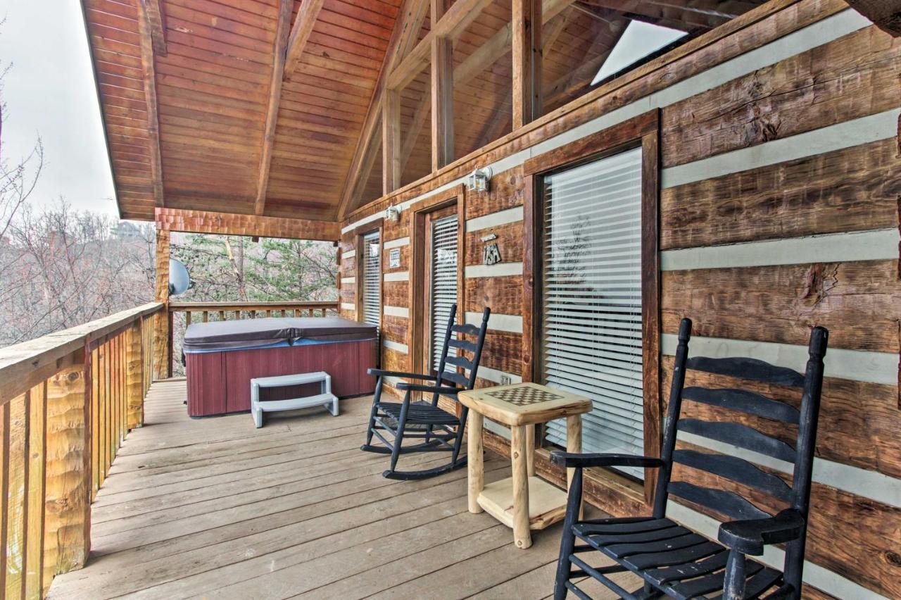 Sevierville Cabin With Private Hot Tub And Fireplace! Luaran gambar